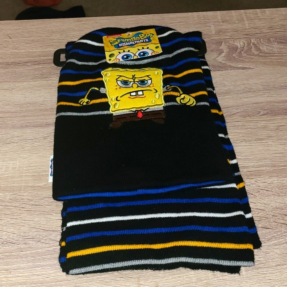 SpongeBob SquarePants Beanie and Scarf Set.